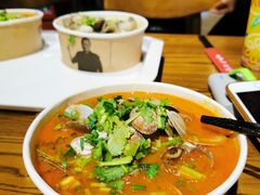 -何记花甲(海岸城旗舰店)