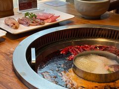 鸳鸯锅-城墙拐拐火锅(三峡广场黑金冠店)
