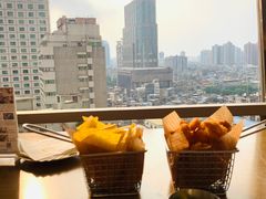 -杏荟旋转餐厅(广州爱群店)
