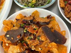 -丹水桥地锅鱼·翘嘴鲌·地方特色全鱼宴(丹江口大坝店)