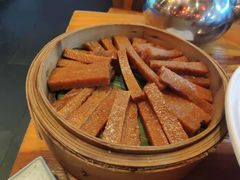 -野山舂·贵州现舂酸汤火锅(鸿通城店)