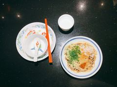 葱油三虾拌面-老头儿油爆虾·知味杭州(爱琴海购物中心)