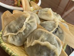 -鸿运美食府
