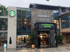 -星巴克(南宁民歌湖店)