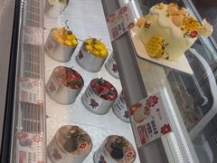 -花花卷卷·鲜食蛋糕(静安久光百货店)