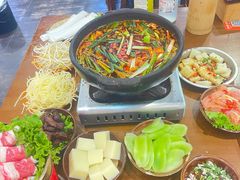 -黔有有贵州酸汤夺夺粉火锅(五味十字店)