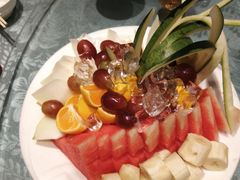 -老码头黑皮肘子锅包肉(赣水路店)