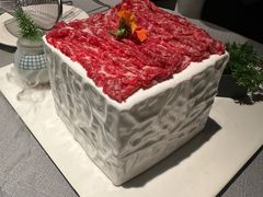 -左庭右院鲜牛肉火锅黑金店(陆家嘴中心店)