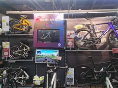 -迪卡侬(西三旗店)