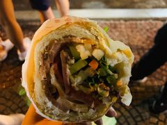 -Bánh Mì Huynh Hoa