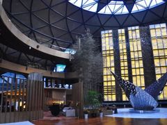 -上海滴水湖皇冠假日酒店