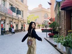 -鲁邦国际风情街(麦世达韩国精品百货店)