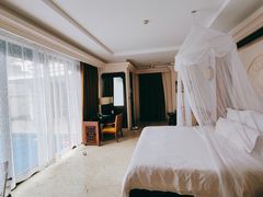 -三亚亚龙湾铂尔曼别墅度假酒店