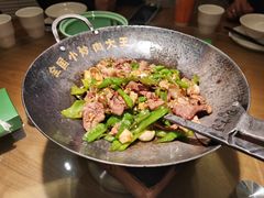 -费大厨辣椒炒肉(万家丽一店)