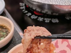 -牛YO寿喜烧·铁板烧和牛火锅自助(市府恒隆店)