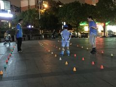 -乐翔轮滑(中庚漫游城店)