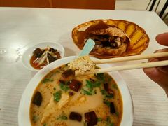 -洪峰浩老北京烧饼夹肉(角门路店)