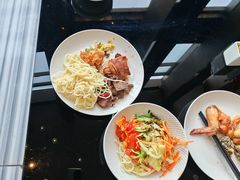 -唐拉雅秀酒店-西锦汇空中BBQ·思创餐厅