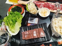 -佬土鹅肠火锅(解放路店)
