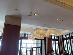 -亚龙湾希尔顿自助餐厅·海鲜·烧烤·沙滩BBQ·现场乐队