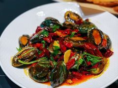 -鸭绿江海鲜烧烤大排档(杏林街店)