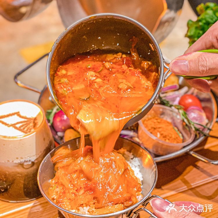 成都 | 叽叽扎扎烤肉场,明星同款露营风烤肉店!