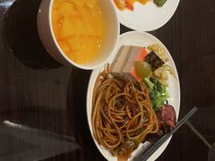 -无锡鼎尚皇冠酒店