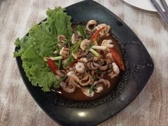 -拉威海鲜市场