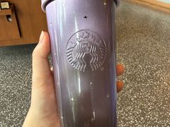 -星巴克臻选(上海虹桥新天地三店)