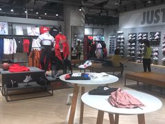 -NIKE品牌体验店(苏州中心店)