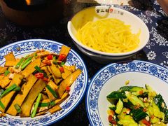韭菜香干-富正毅三下锅·湘西韵味(天门山索道店)