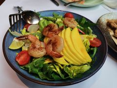 芒果牛油果大虾色拉-乐意坊Alla Torre意大利手工披萨(陆家嘴旗舰店)