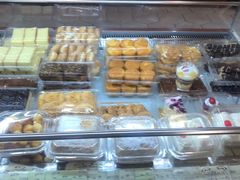 -光明牛奶棚(南泉店)