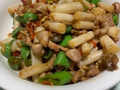 -鑫小城故事·砂锅·排骨藕汤(兴业路店)