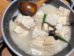 -吃饭皇帝大土家民族菜(正大广场店)