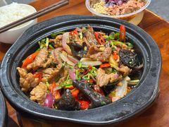 -陈婆婆砂锅·椒麻水煮鱼·特色小炒