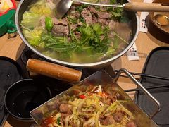 -川堂风·跷脚牛肉·乐山爆炒(宝山日月光店)