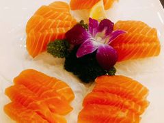 -青瓦餐厅·生鱼片·韩园烤肉(西塔店)