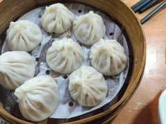 -莱莱小笼·乔艾