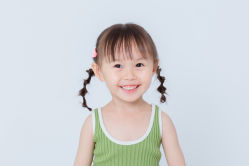 -小熊维尼高端儿童摄影(福田新洲店)