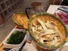 -喃喃椰·糟粕醋·椰子鸡火锅(七堡花园店)