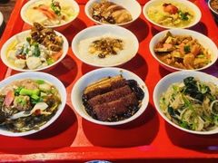 -蓝田九大碗民俗食府(蓝田店)