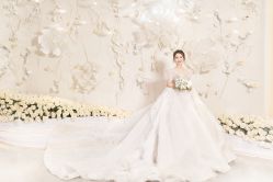 -艾米丽婚纱礼服