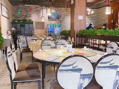 大堂-姜君·千岛湖鱼头馆(浦东大道店)