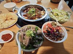 -大众跷脚牛肉馆·非遗传承单位(峨眉山店)