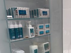 -福奈特洗衣洗鞋(宝华广场店)