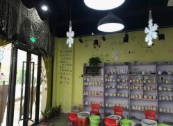-泥娃娃DIY陶吧(易生活购物公园店)