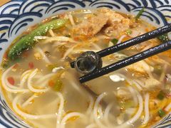 -笋爷高汤嗦螺粉·螺蛳粉(上社店)