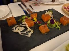-龙虾酒吧扒房(宁波香格里拉店)
