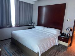 -上海龙之梦万丽酒店